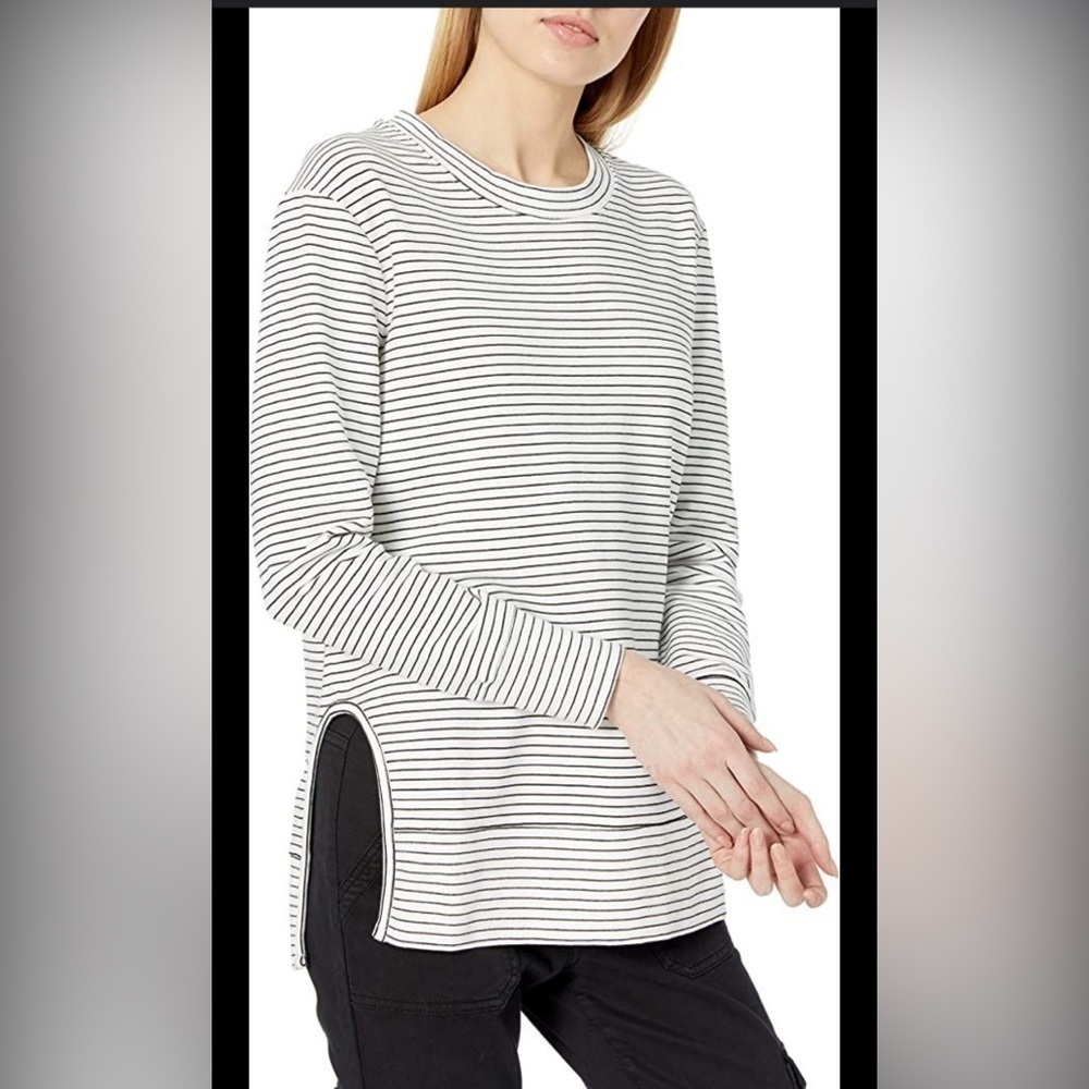 Daily Ritual striped long sleeve side cutout tshirt